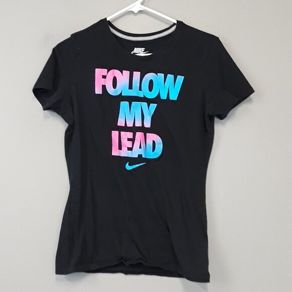 NIKE Slim Fit Black Graphic Short Sleeve T-shirt - Picture 9 of 9